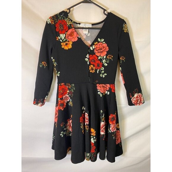 - PLANET GOLD WOMENS JUNIORS SIZE MEDIUM FIT FLARE DRESS BLACK FLORAL 7/9 - Picture 1 of 3